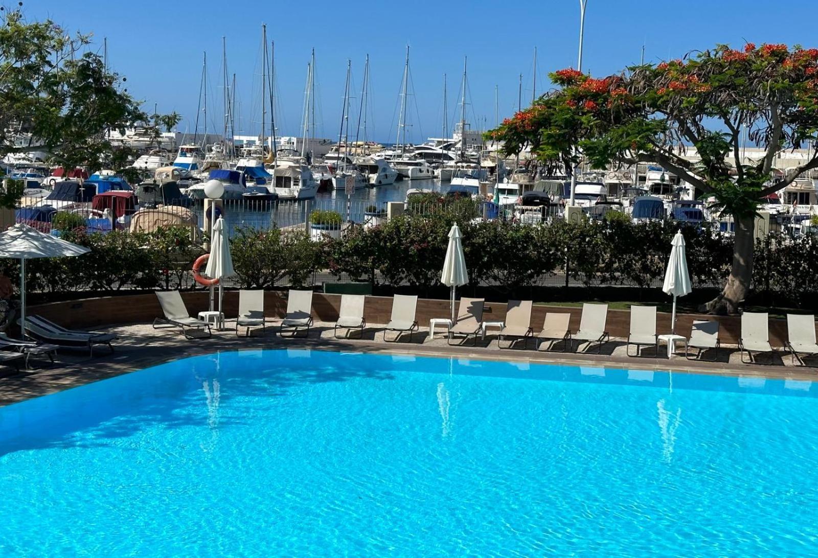 Apartamentos Portonovo Puerto Rico  Luaran gambar
