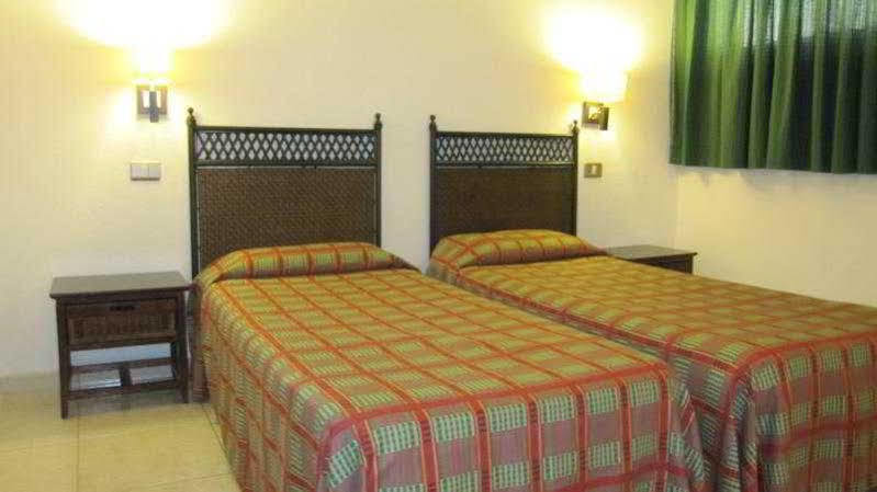 Apartamentos Portonovo Puerto Rico  Luaran gambar
